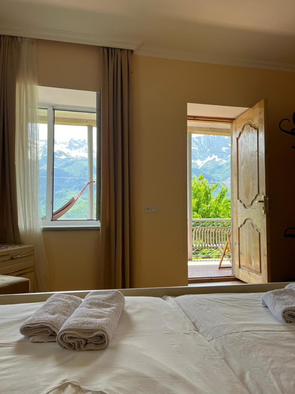 Guest House Lankhvri Becho Phòng bức ảnh